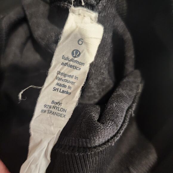 Lululemon In The Flow Crop Soul Geo Print Black Gray 6 - Picture 6 of 6